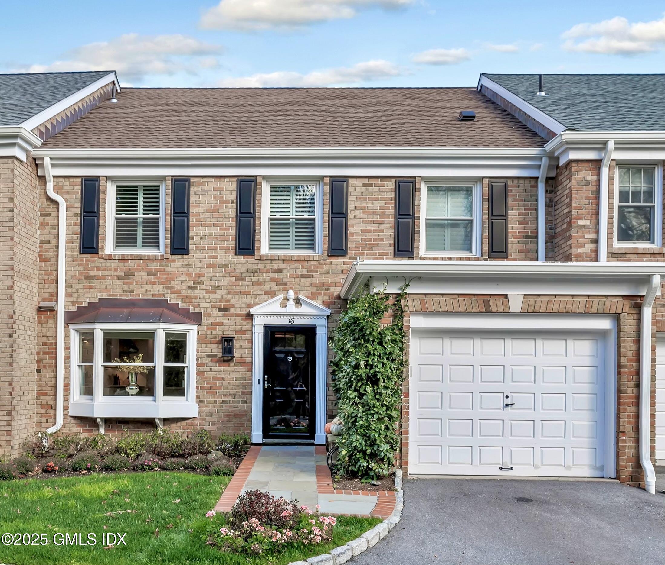 16 Georgetowne North, Greenwich, Connecticut - 3 Bedrooms  
4 Bathrooms - 