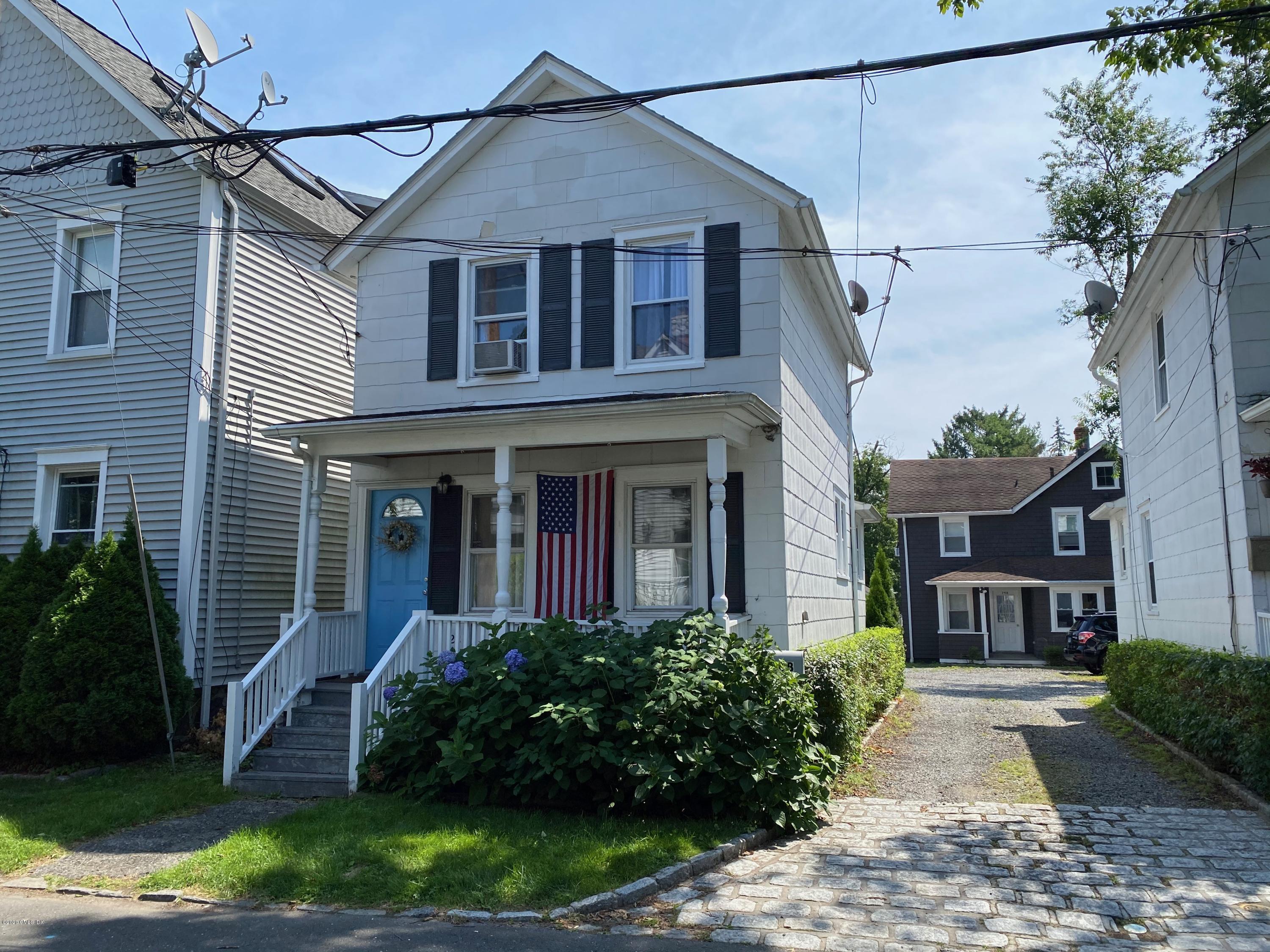 22 Division Street, Greenwich, Connecticut - 1 Bedrooms  
2 Bathrooms - 