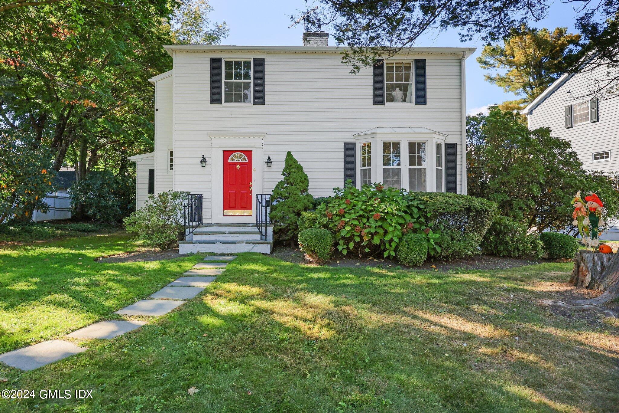 4 Sachem Lane, Greenwich, Connecticut - 3 Bedrooms  
2 Bathrooms - 