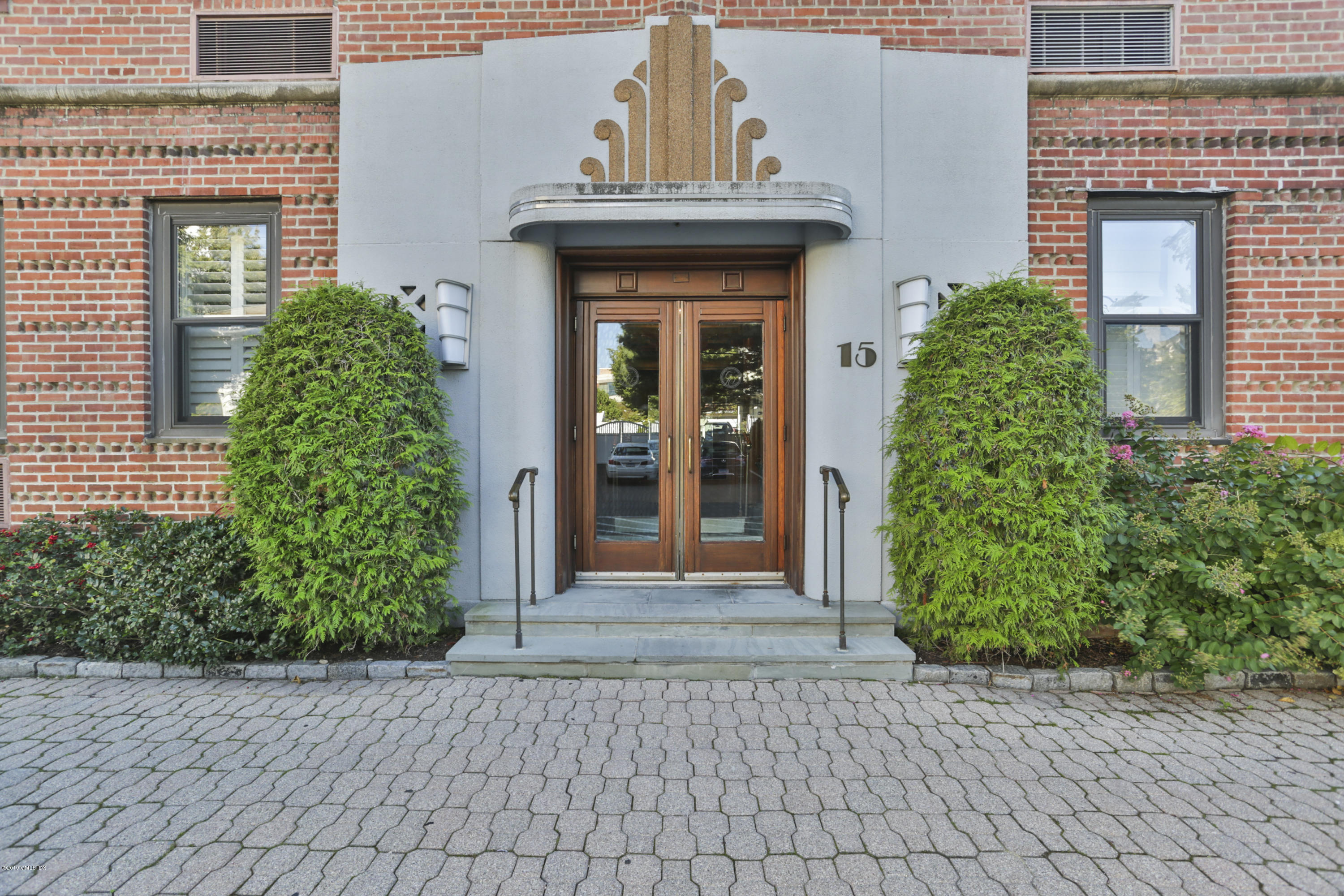 Rental Property at 15 Lafayette Court, Greenwich, Connecticut - Bedrooms: 2 
Bathrooms: 3  - $7,000 MO.