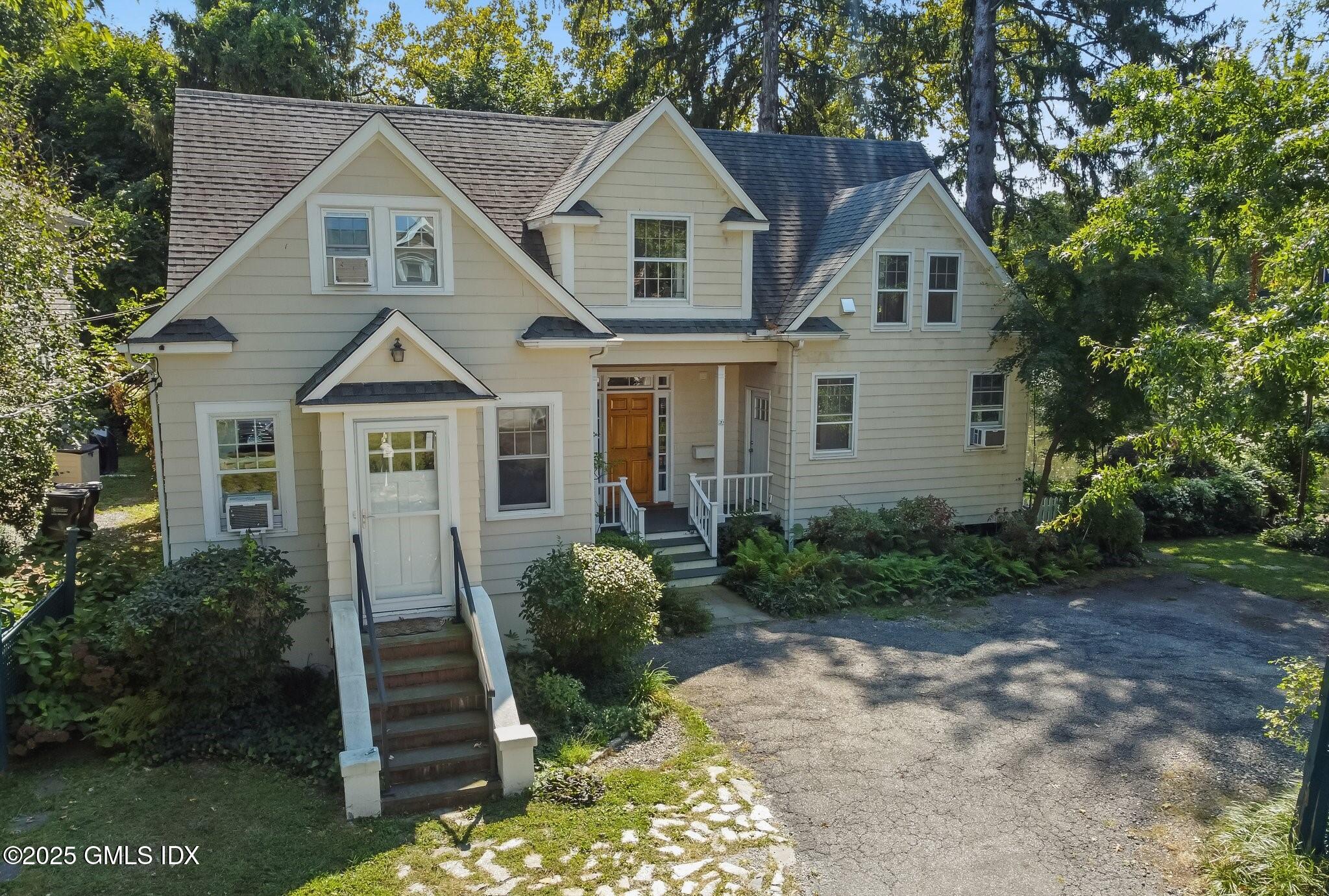 Rental Property at 20 Dale Drive, Greenwich, Connecticut - Bedrooms: 4 
Bathrooms: 4  - $6,500 MO.