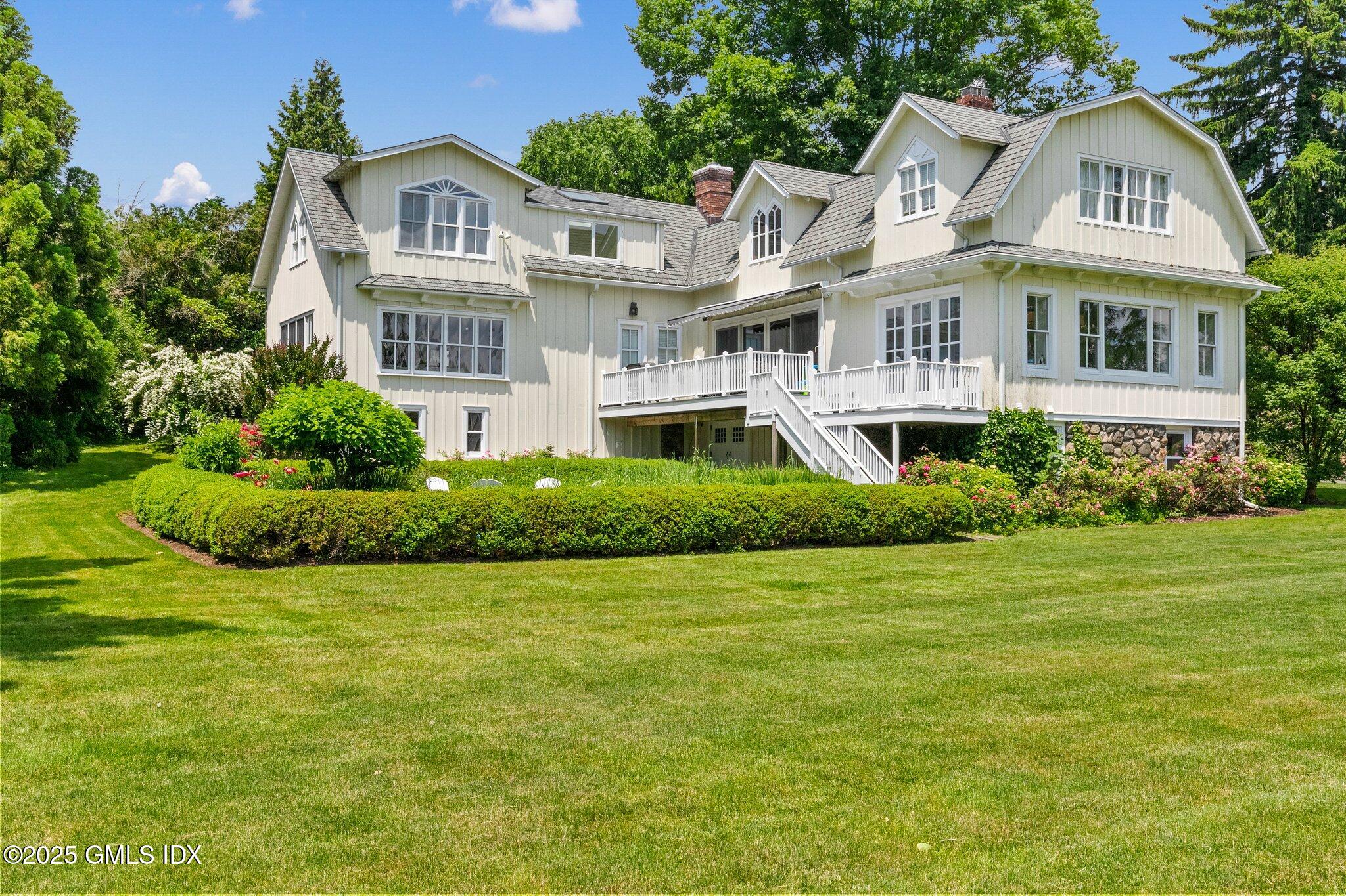 6 Golf Club Road, Greenwich, Connecticut - 4 Bedrooms  
4 Bathrooms - 