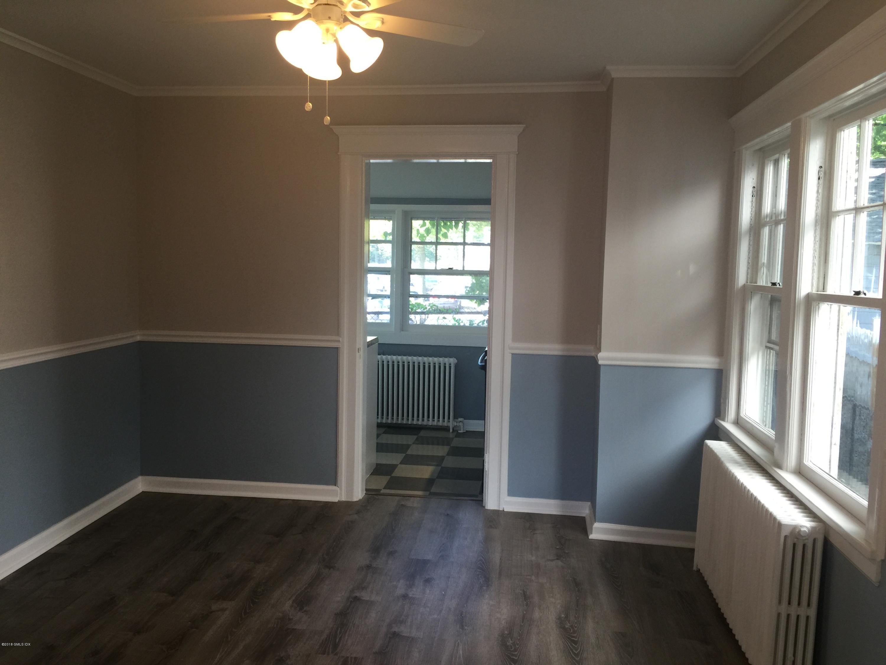 Old Greenwich, Connecticut 06870, United States, 2 Bedrooms Bedrooms, ,1 BathroomBathrooms,Residential,Active,164432