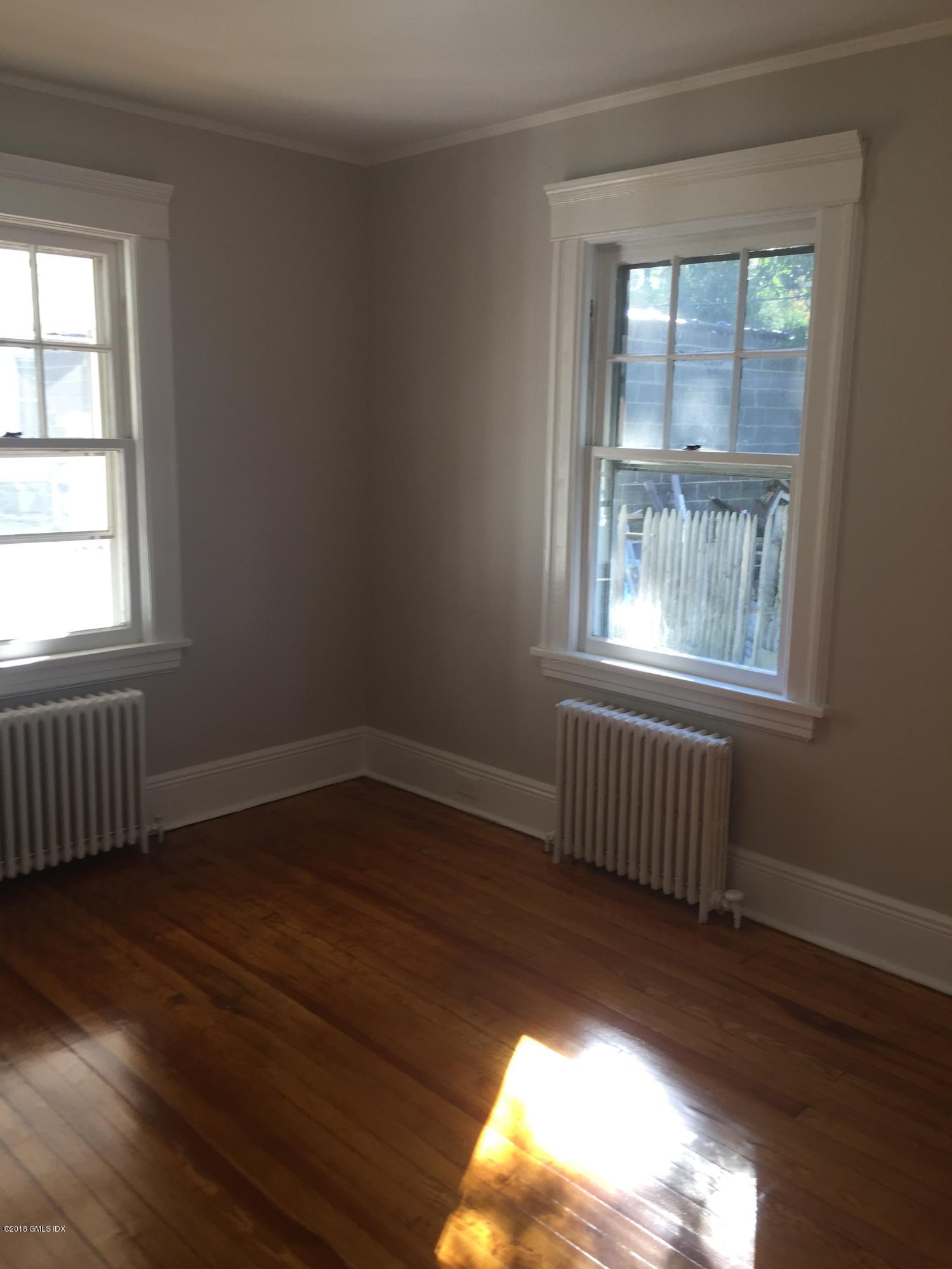 Old Greenwich, Connecticut 06870, United States, 2 Bedrooms Bedrooms, ,1 BathroomBathrooms,Residential,Active,164432