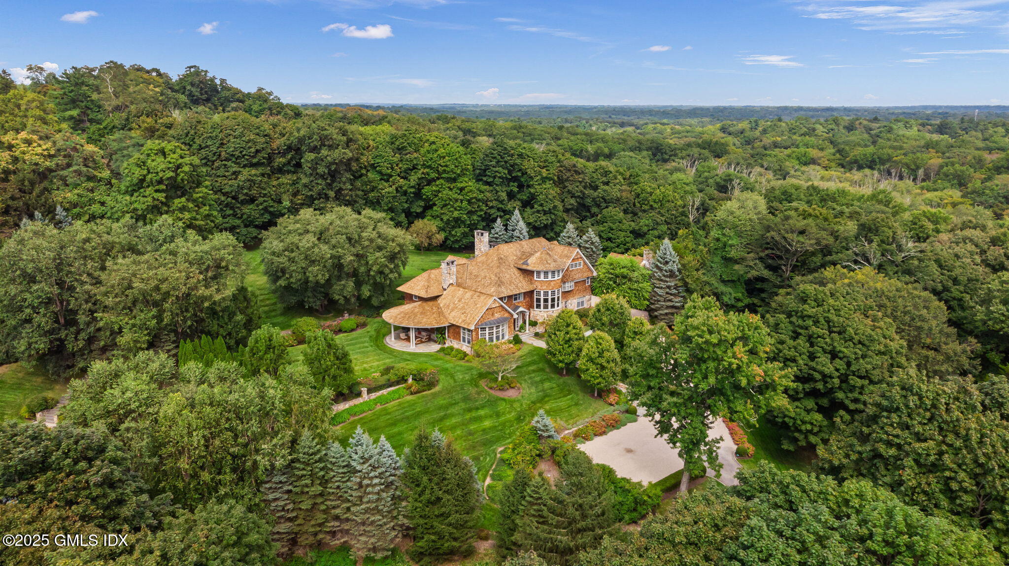 65 Hunting Ridge Road, Greenwich, Connecticut - 6 Bedrooms  
8.5 Bathrooms - 