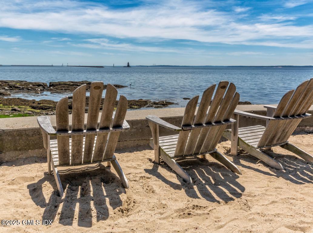 Rental Property at 2 Indian Drive, Old Greenwich, Connecticut - Bedrooms: 4 
Bathrooms: 4  - $16,500 MO.