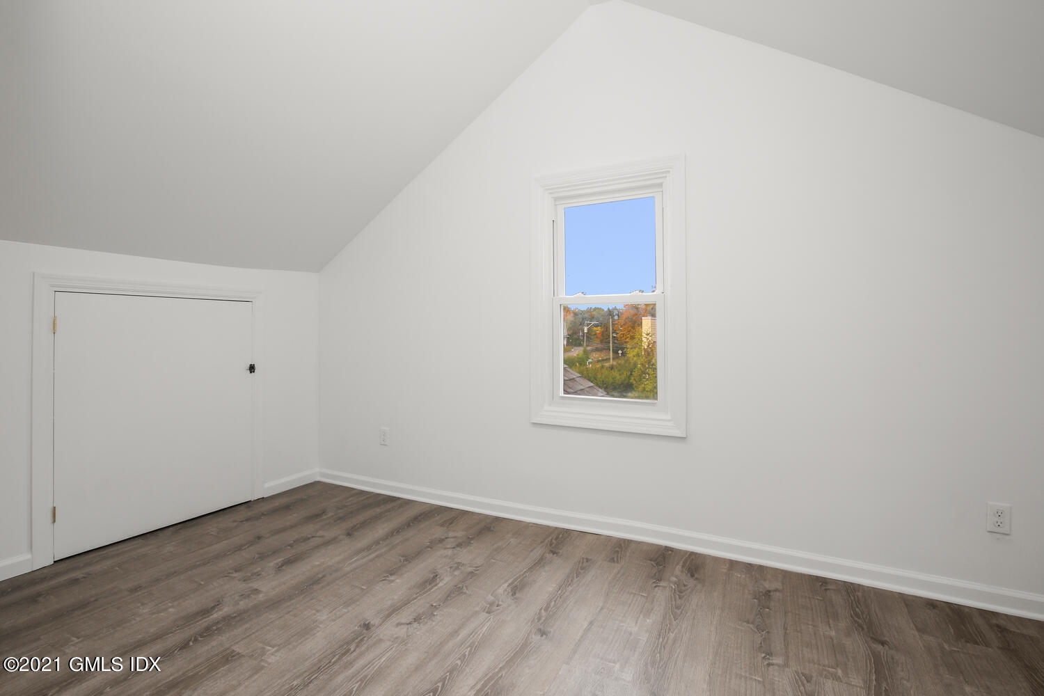 Cos Cob, Connecticut 06807, United States, 3 Bedrooms Bedrooms, ,1 BathroomBathrooms,Residential,Active,139018