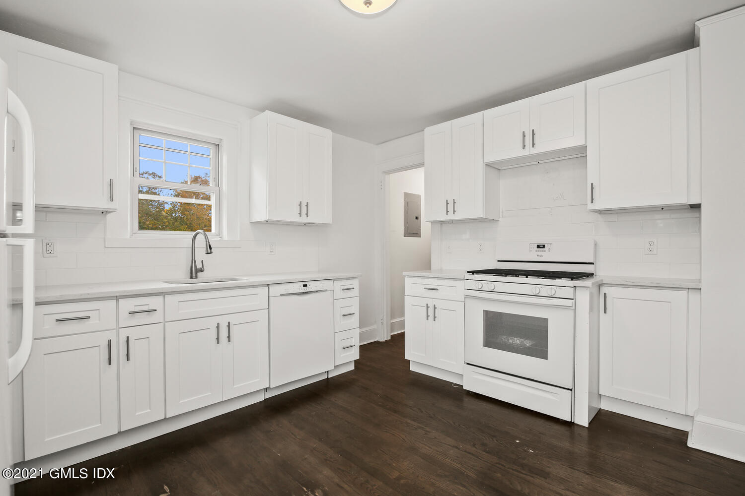 Cos Cob, Connecticut 06807, United States, 3 Bedrooms Bedrooms, ,1 BathroomBathrooms,Residential,Active,139018