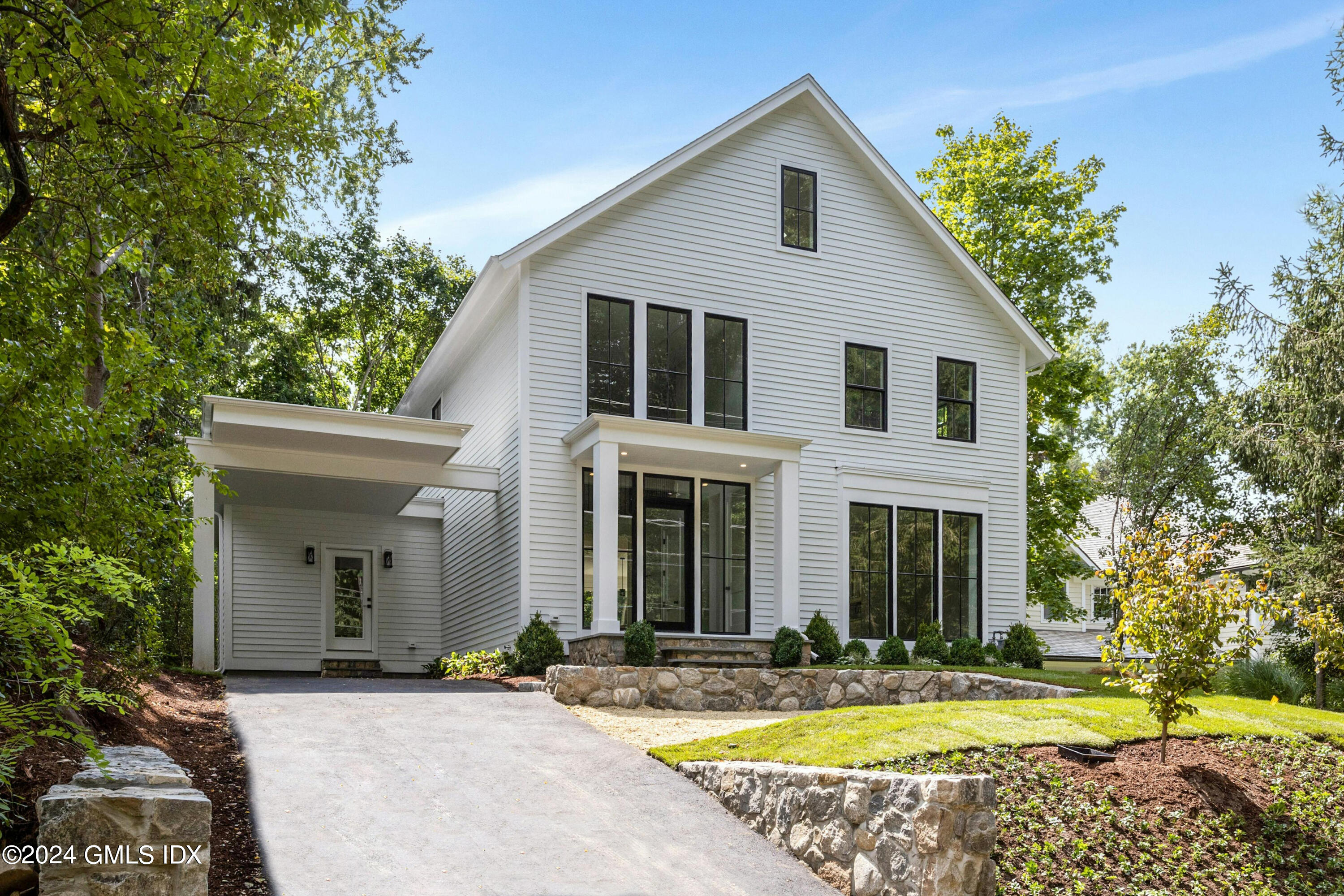 Property for Sale at 27 Harding Road, Old Greenwich, Connecticut - Bedrooms: 5 
Bathrooms: 4.5  - $2,990,000