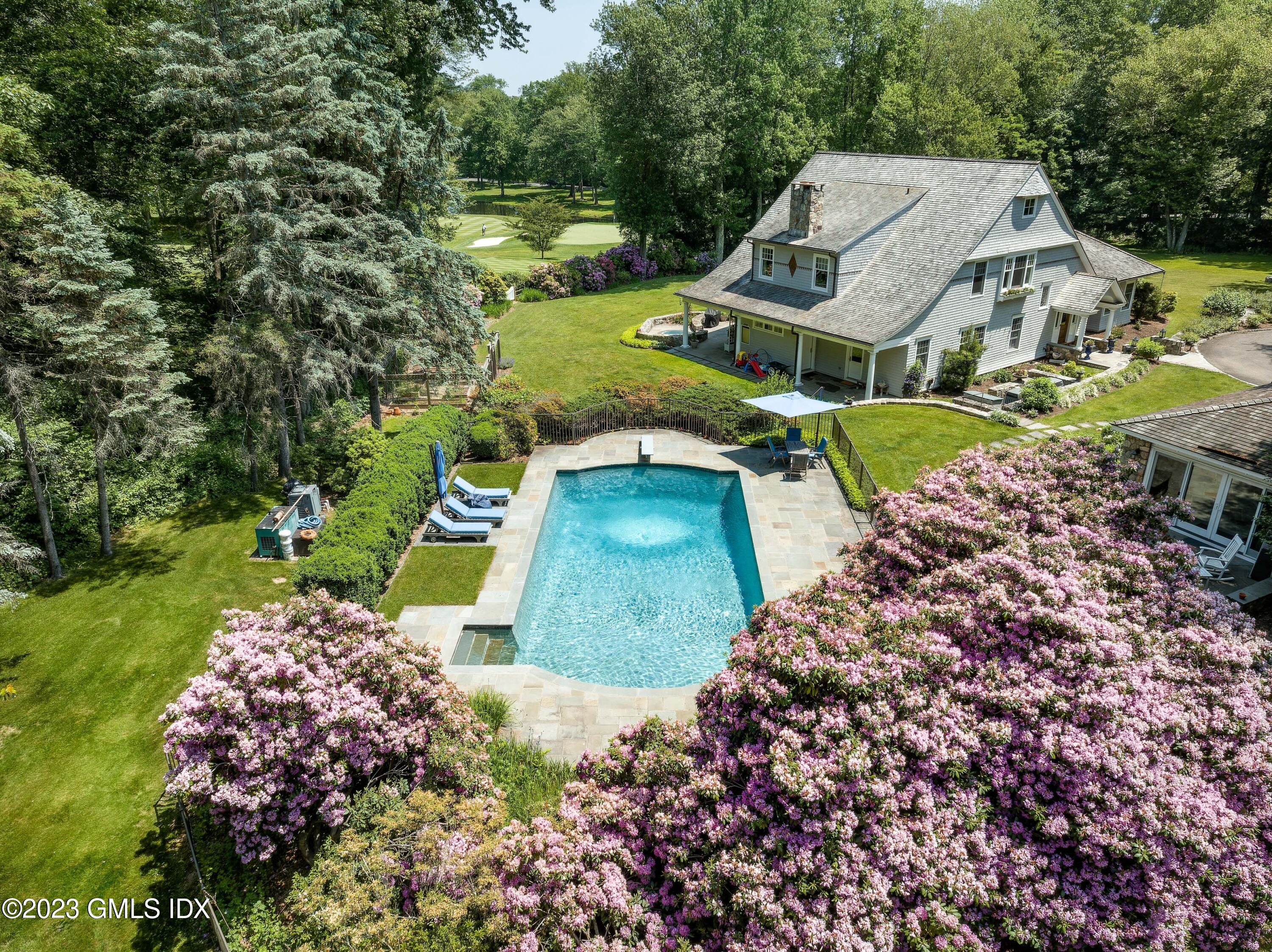 900 North Street, Greenwich, Connecticut - 5 Bedrooms  
7.5 Bathrooms - 