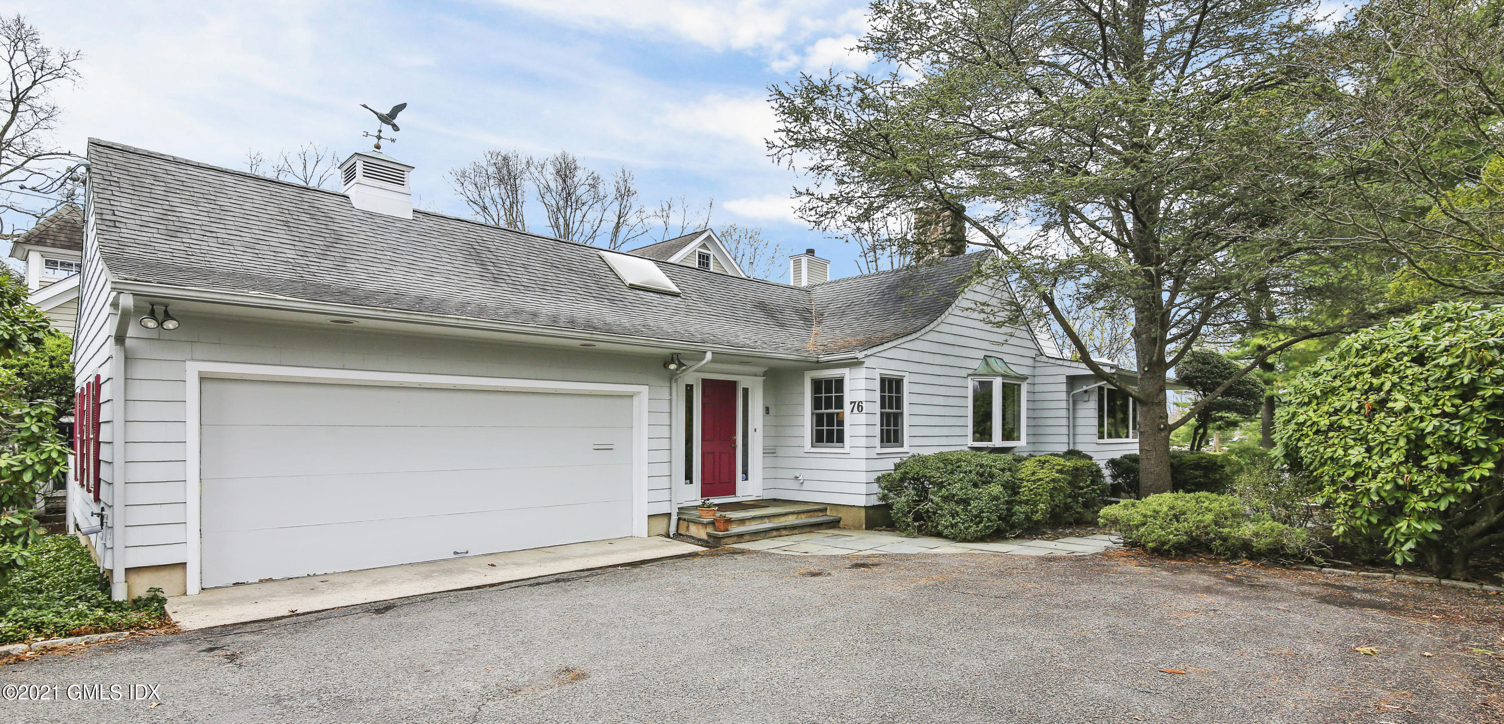 76 Tomac Avenue, Old Greenwich, Connecticut - 3 Bedrooms  
2 Bathrooms - 