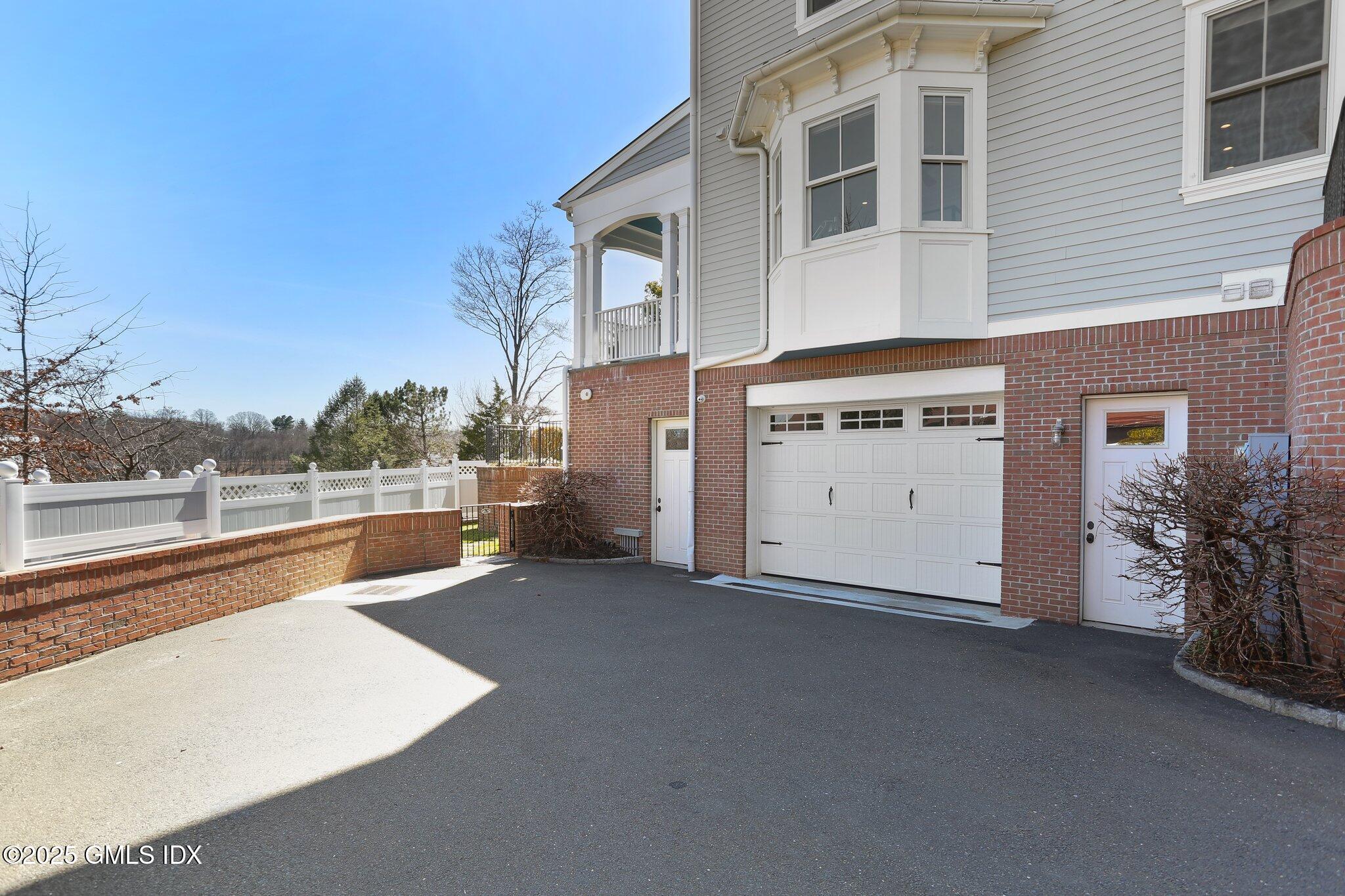 Cos Cob, Connecticut 06807, United States, 3 Bedrooms Bedrooms, ,5 BathroomsBathrooms,Residential,Active,162418