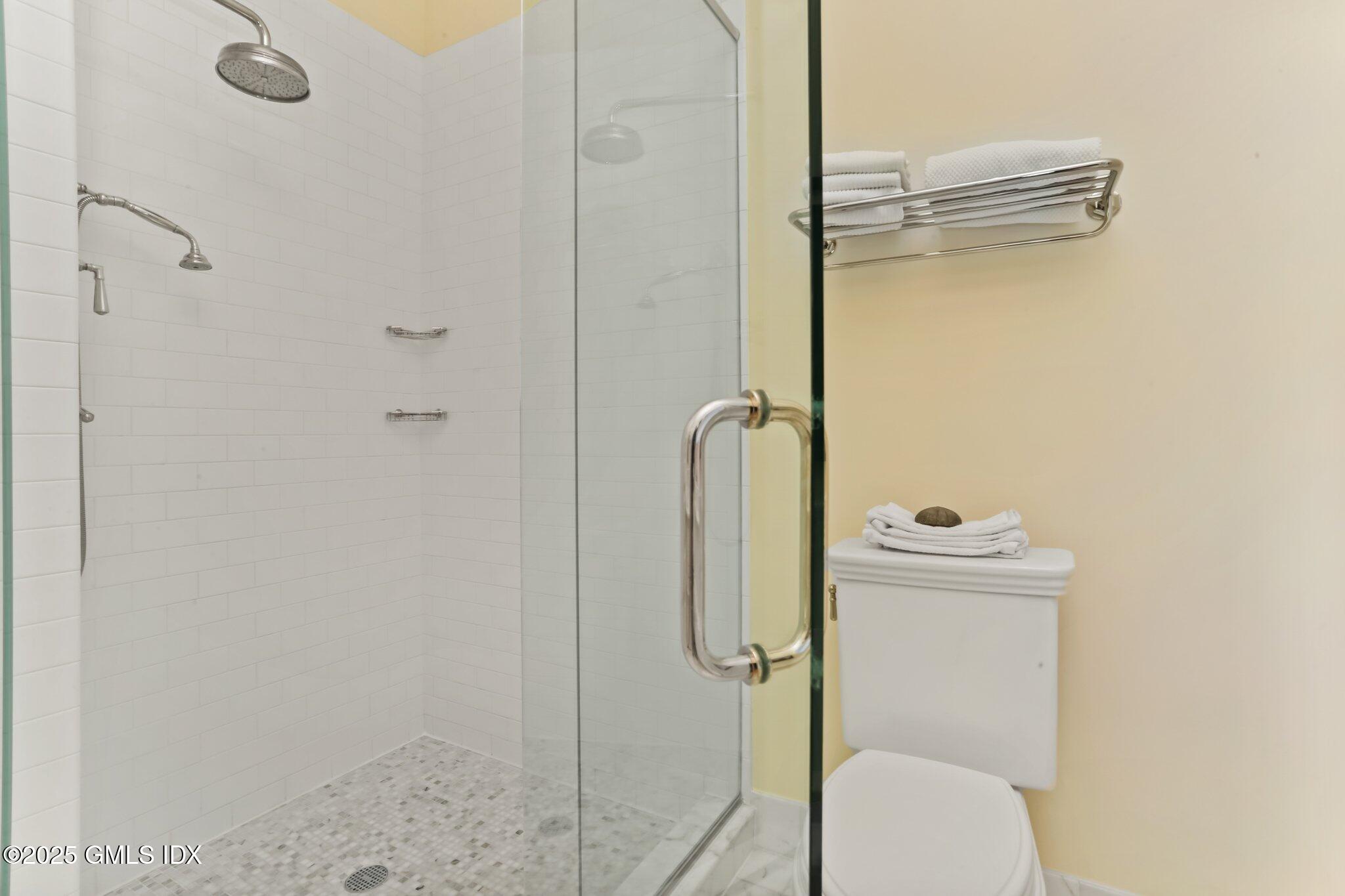 Cos Cob, Connecticut 06807, United States, 3 Bedrooms Bedrooms, ,5 BathroomsBathrooms,Residential,Active,162418