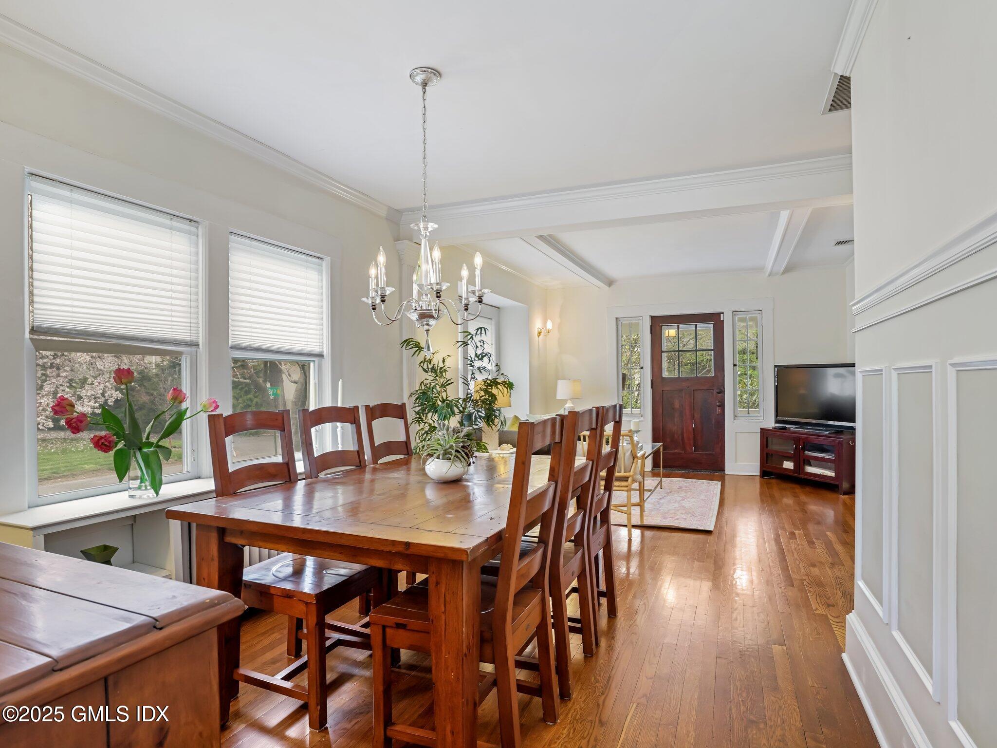 Cos Cob, Connecticut 06807, United States, 3 Bedrooms Bedrooms, ,2 BathroomsBathrooms,Residential,Pending,116001