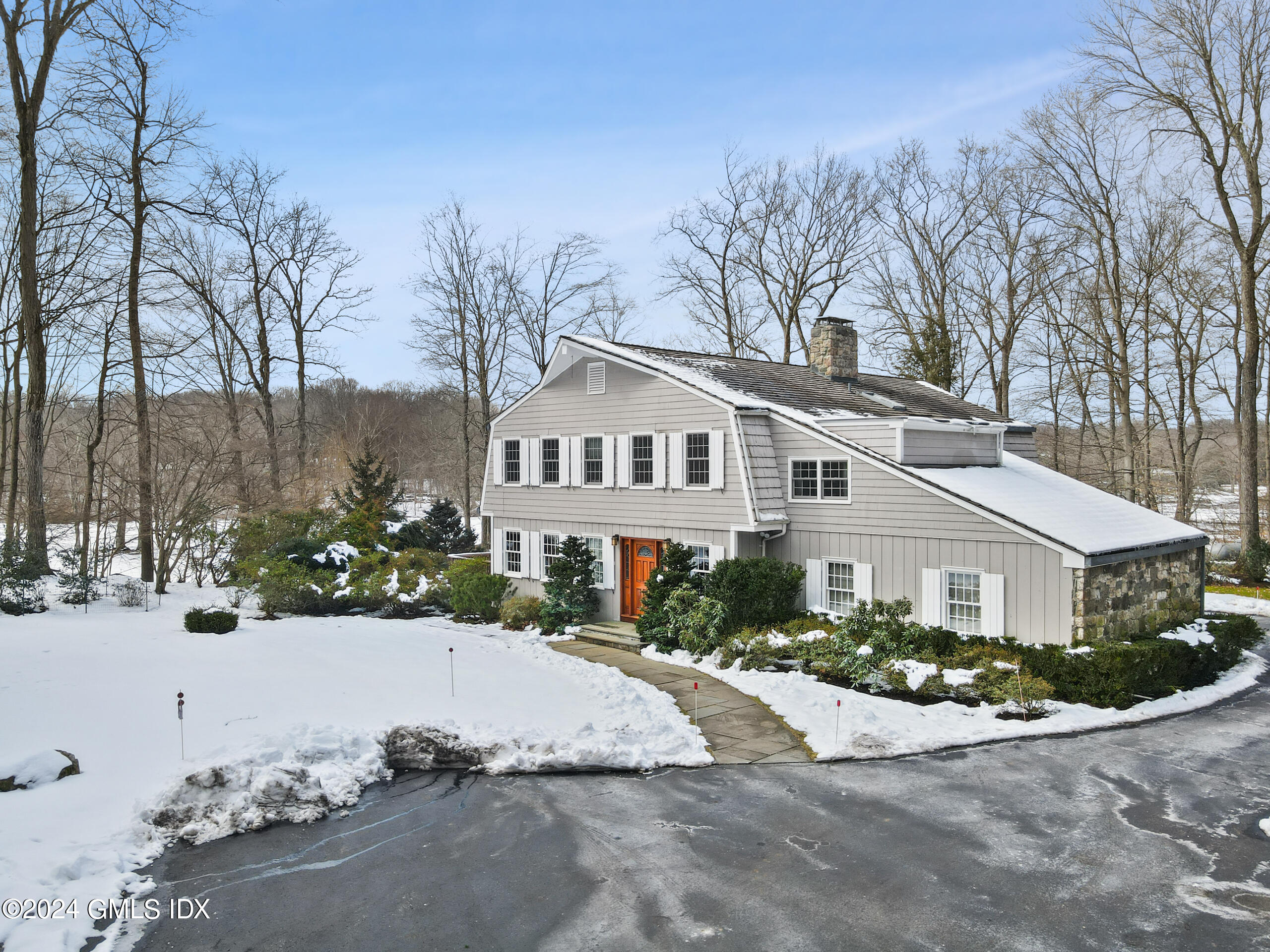 Property for Sale at 67 Londonderry Drive, Greenwich, Connecticut - Bedrooms: 4 
Bathrooms: 4  - $2,495,000