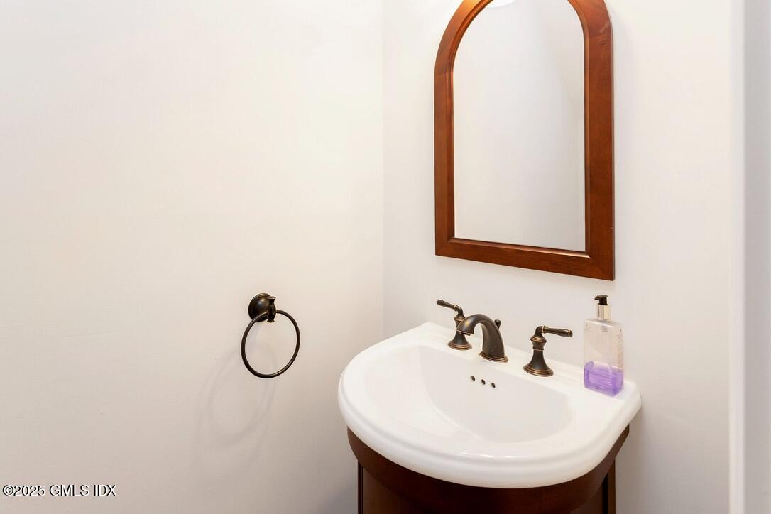 Stamford, Connecticut 06907, United States, ,Residential,Active,199096