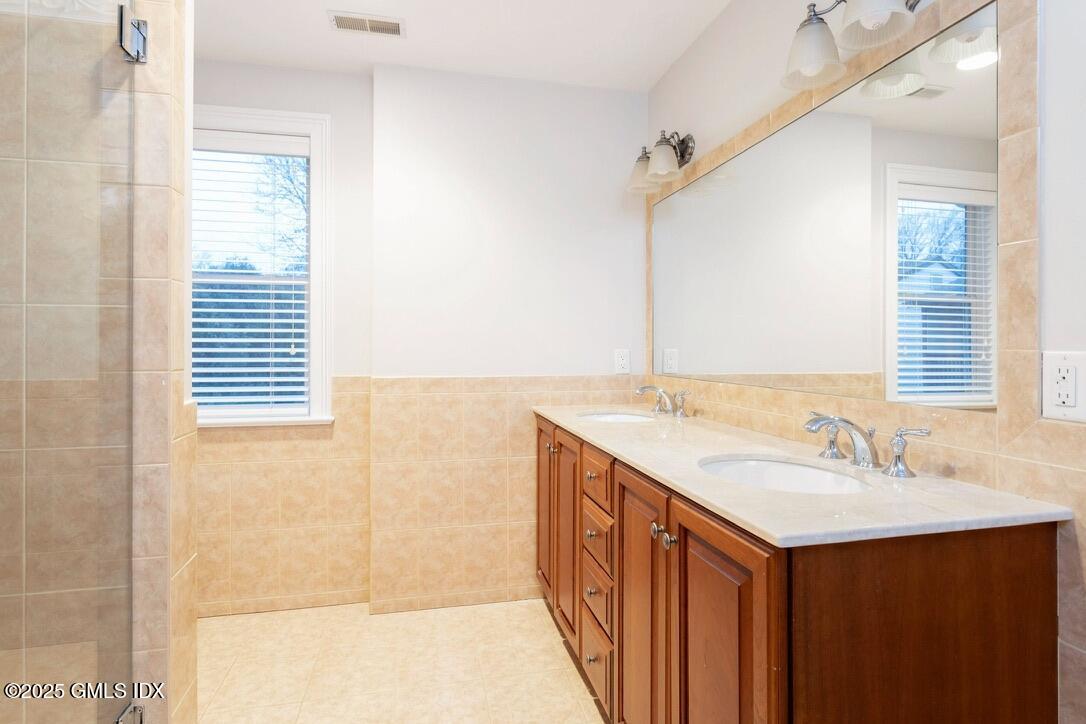 Stamford, Connecticut 06907, United States, ,Residential,Active,199096