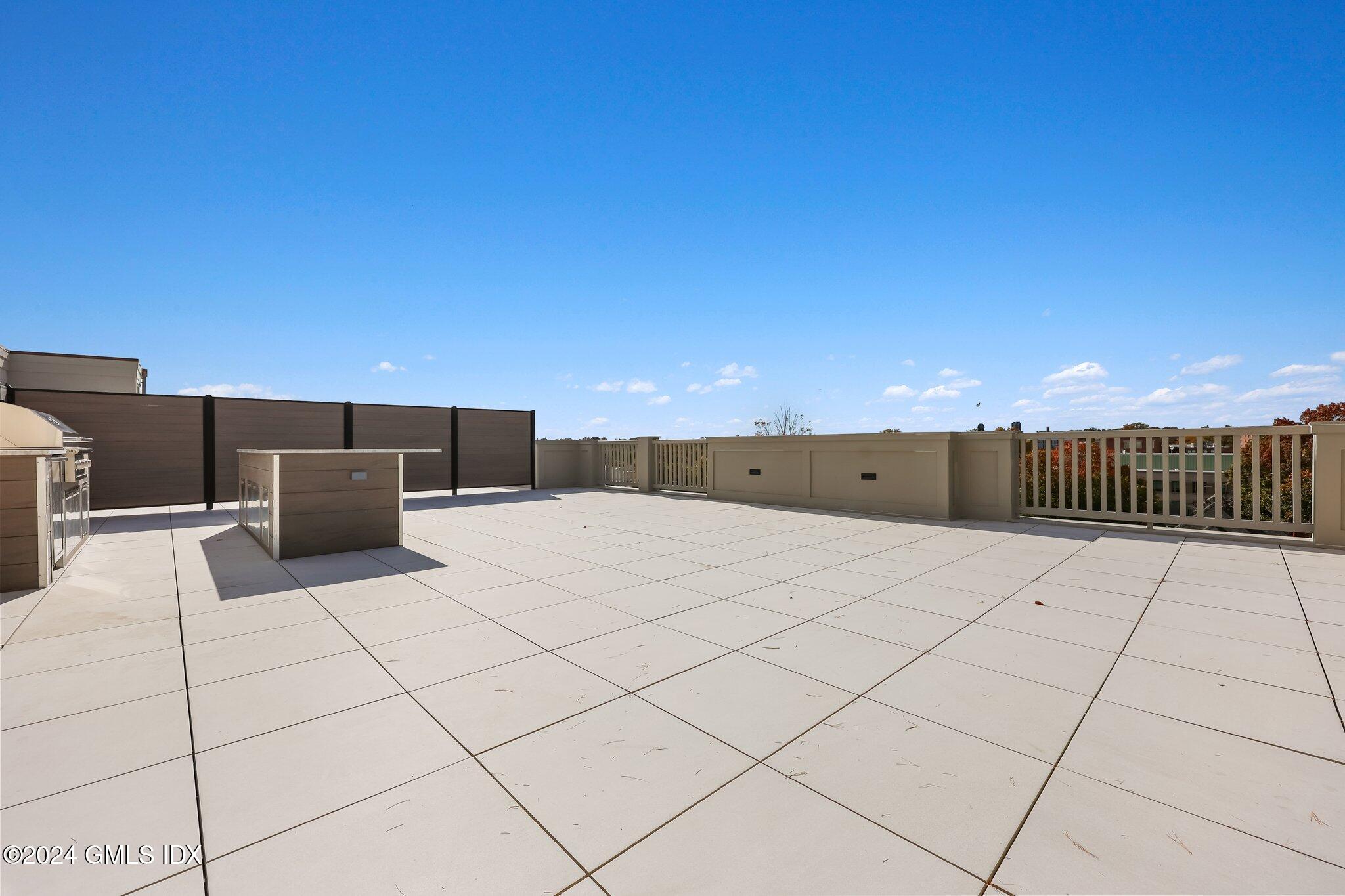 Greenwich, Connecticut 06830, United States, 2 Bedrooms Bedrooms, ,2 BathroomsBathrooms,Residential,Active,34524