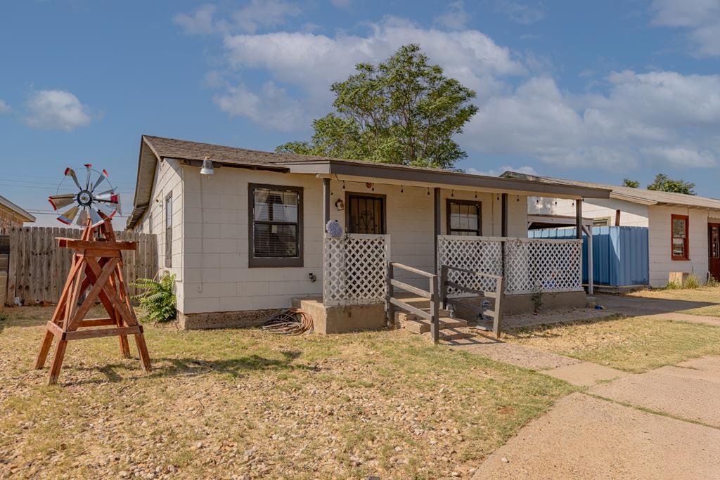 1304 Lynn Ave, Midland, Texas image 1