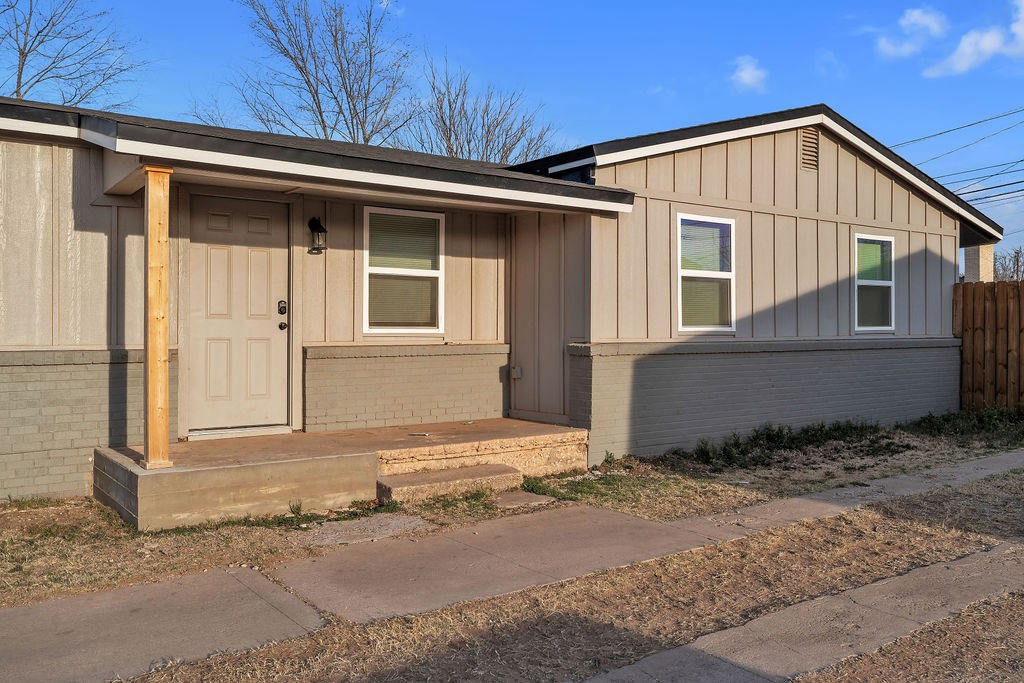 1516 Wood St, Big Spring, Texas image 2