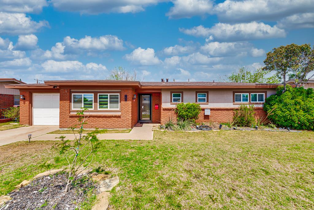 2637 E 11th St, Odessa, Texas image 1