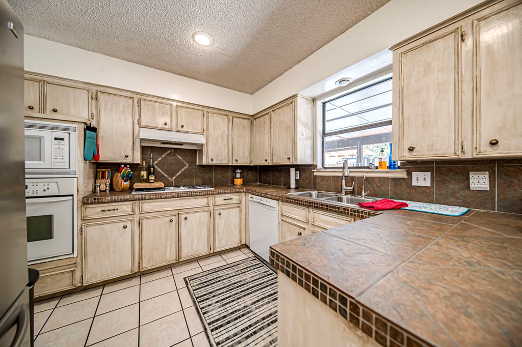 2827 Moss Ave, Midland, Texas image 12