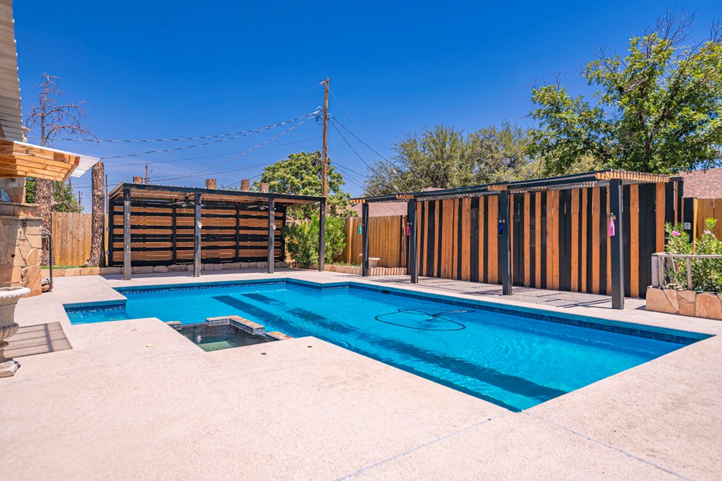 2827 Moss Ave, Midland, Texas image 34