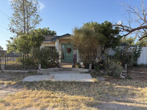 Homes For Sale - 1204 Houston Ave<br/> Midland, TX 79761