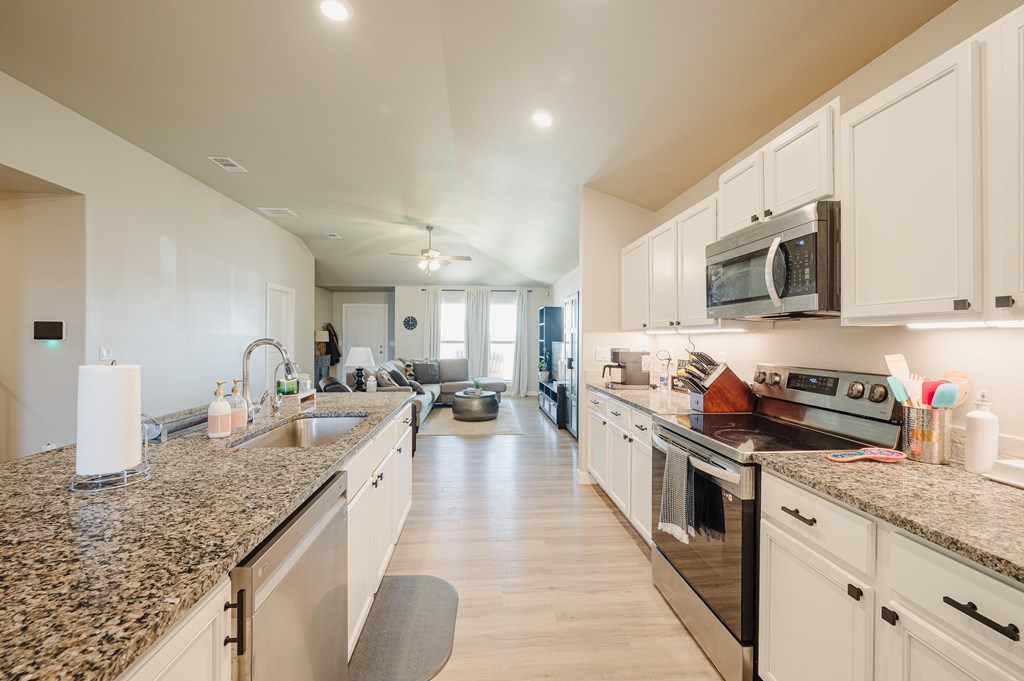 2909 True Grit, Midland, Texas image 5