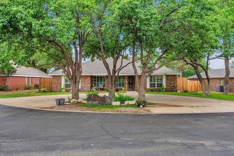 Homes For Sale - 5 Wallbrook Trail<br/> Odessa, TX 79762