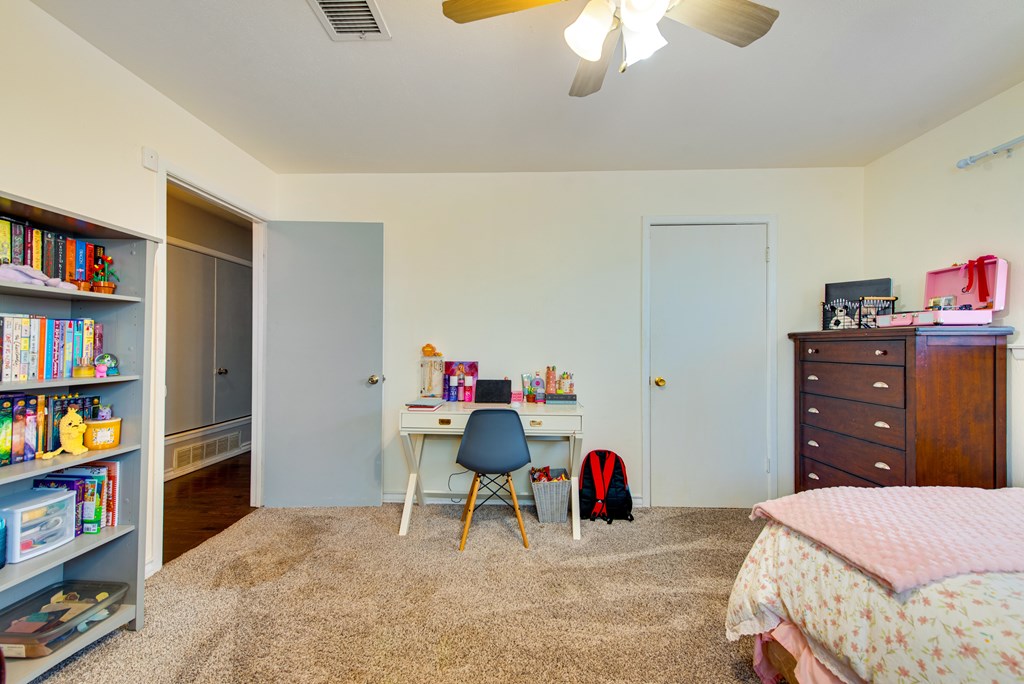 2817 W Shandon Ave, Midland, Texas image 31