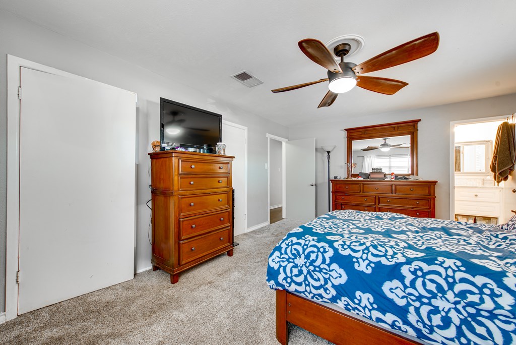 2817 W Shandon Ave, Midland, Texas image 34