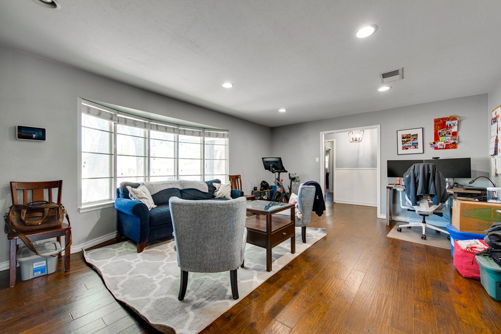 2817 W Shandon Ave, Midland, Texas image 9