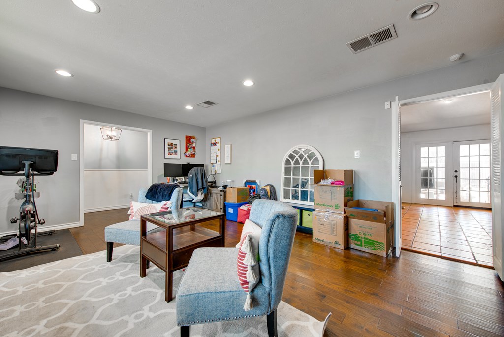 2817 W Shandon Ave, Midland, Texas image 11