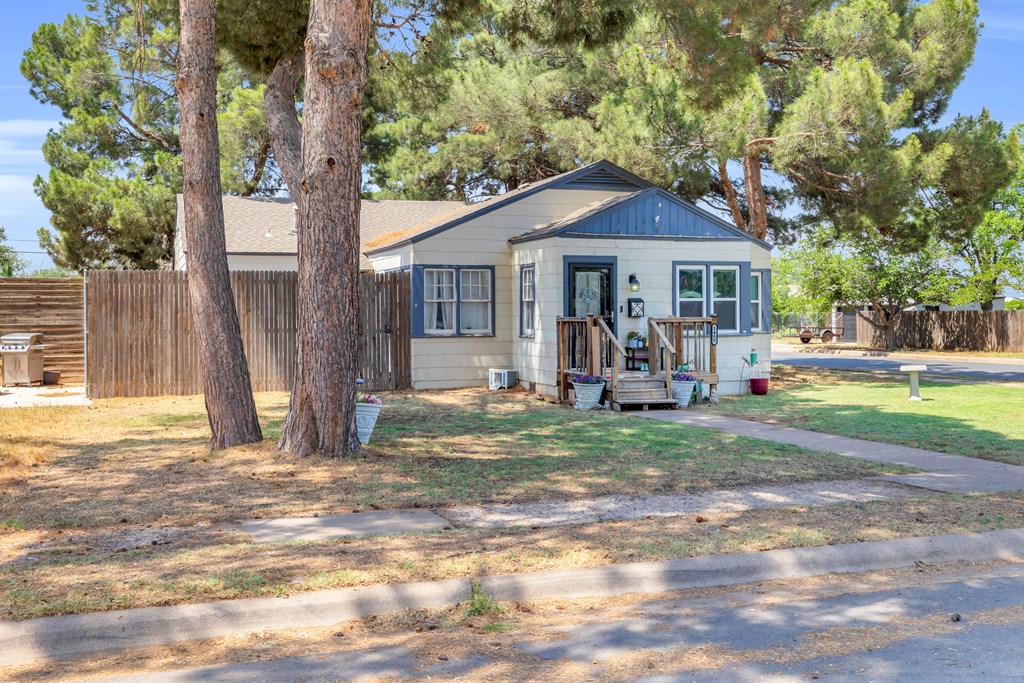 1400 W Tennessee Ave, Midland, Texas image 2