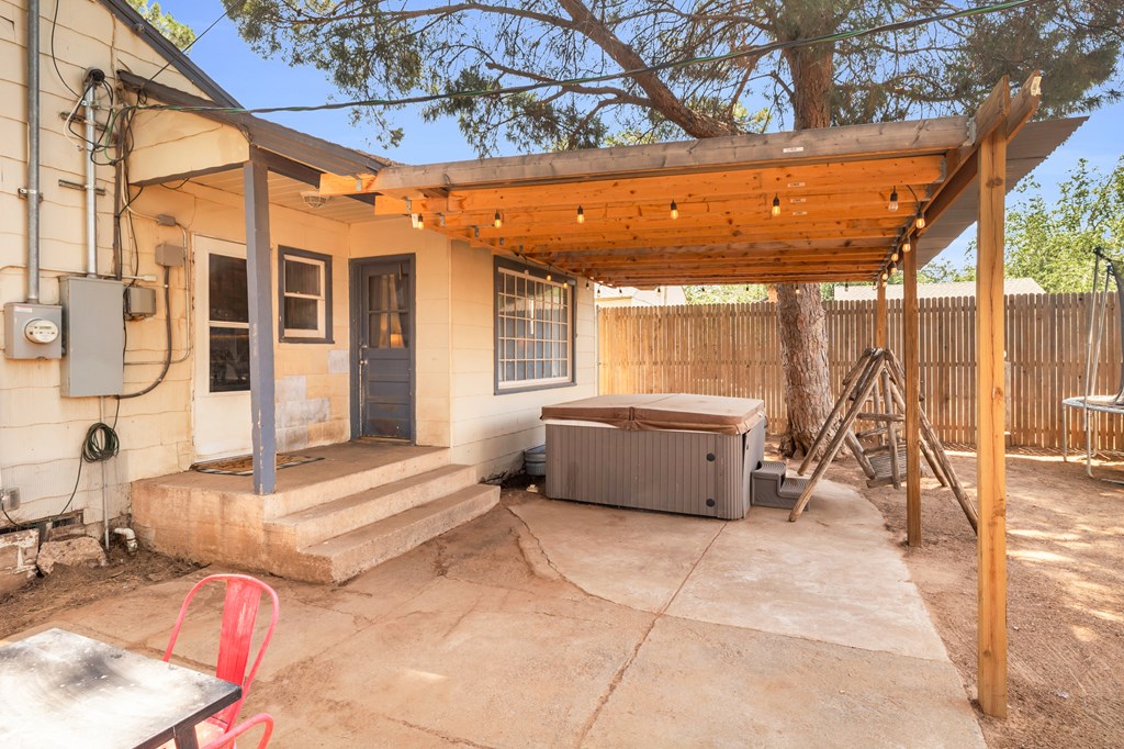 1400 W Tennessee Ave, Midland, Texas image 8