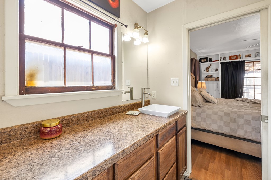 1400 W Tennessee Ave, Midland, Texas image 31