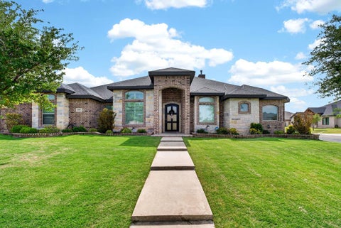 Homes For Sale - 5907 Hollie Brook<br/> Midland, TX 79705