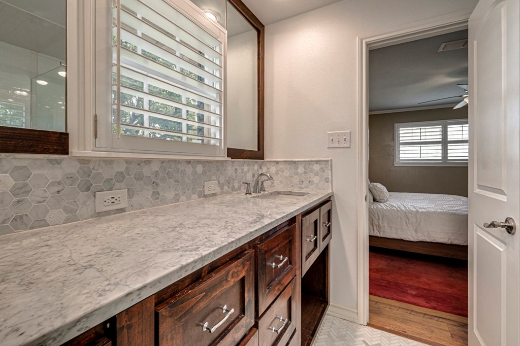 2607 N N St, Midland, Texas image 22