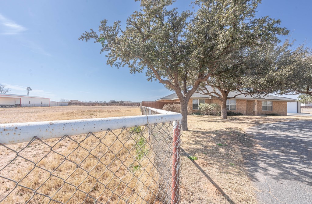 2124 S County Rd 1120, Midland, Texas image 43