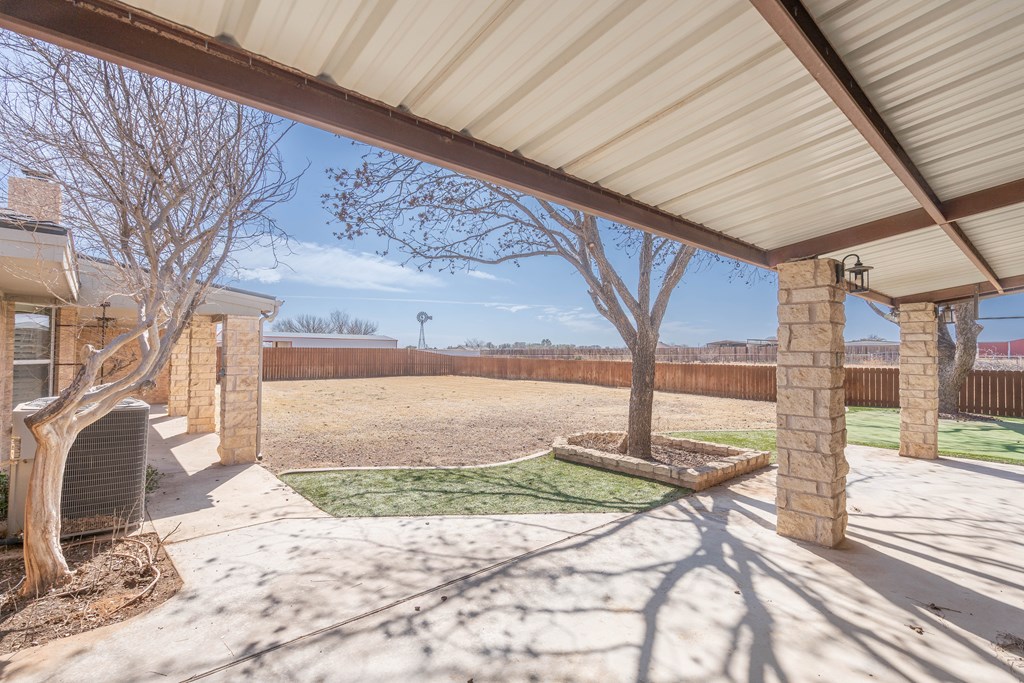 2124 S County Rd 1120, Midland, Texas image 35