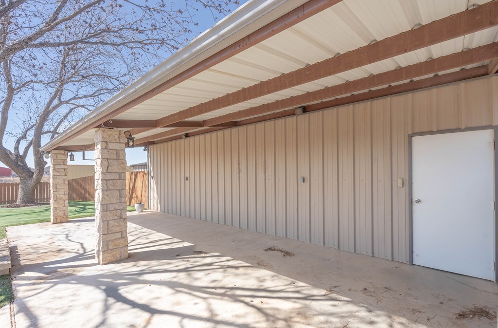 2124 S County Rd 1120, Midland, Texas image 34