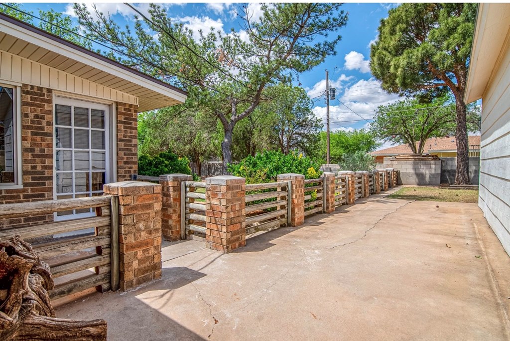 2802 Navajo Drive, Big Spring, Texas image 34