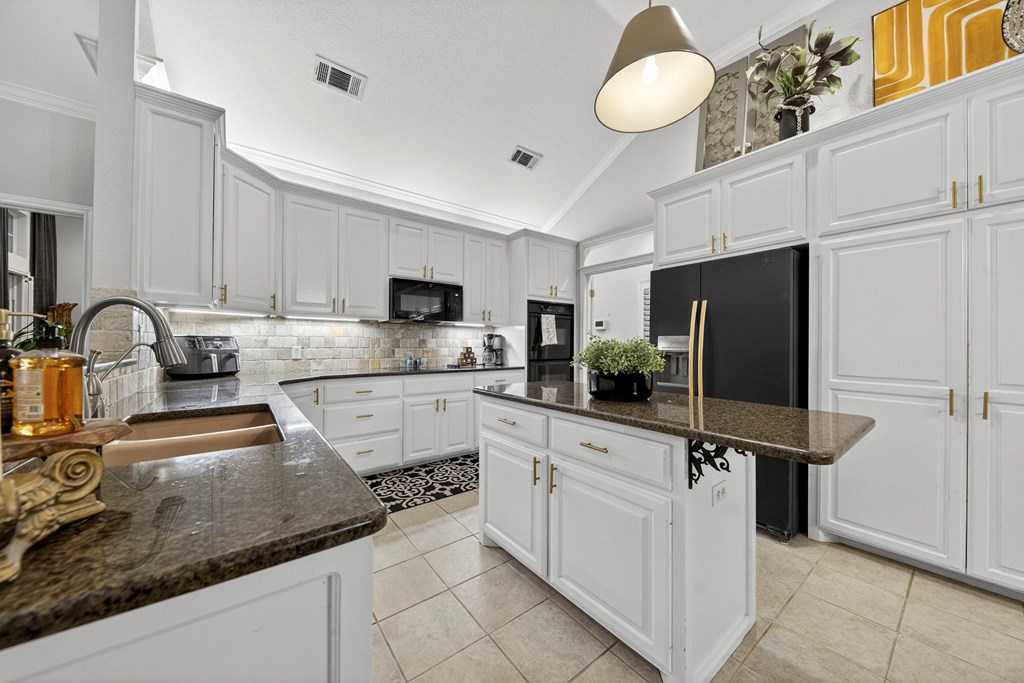 5510 Ashwood Court, Midland, Texas image 17