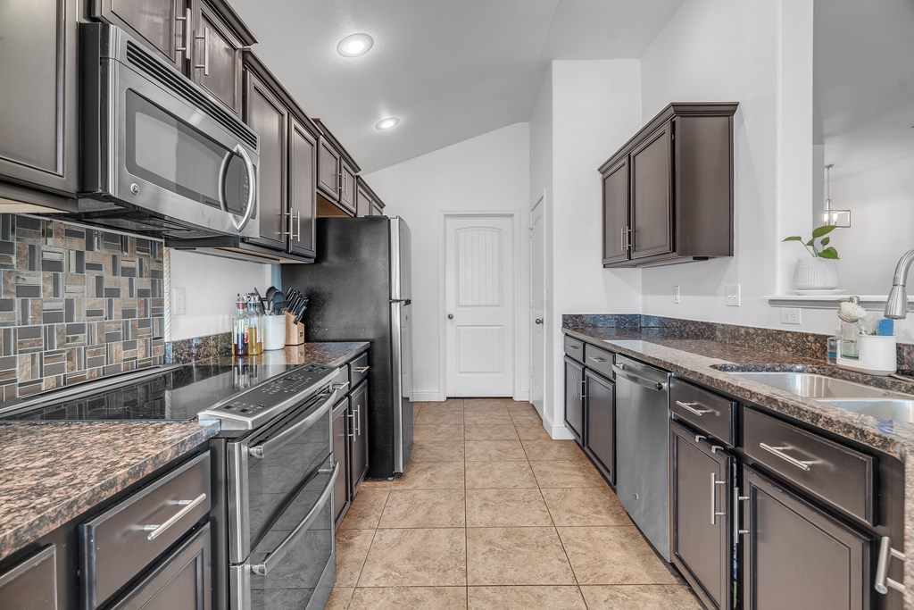 6115 Candlestick Dr, Midland, Texas image 8