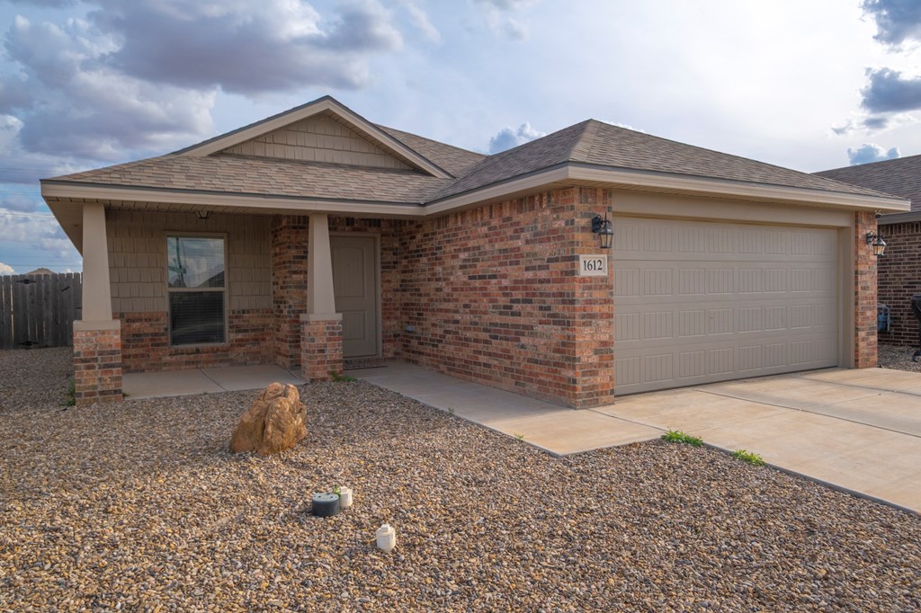 1612 Rattler Ln, Midland, Texas image 2