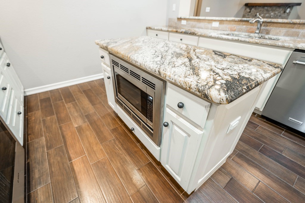 5326 Bella Place, Midland, Texas image 15