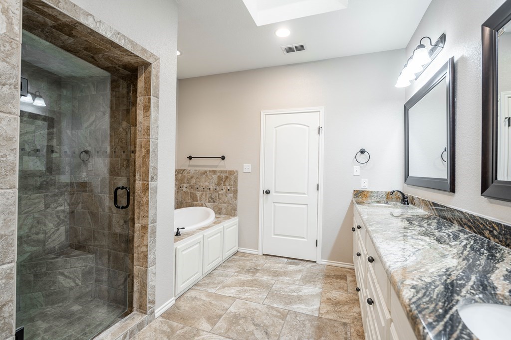 5326 Bella Place, Midland, Texas image 20