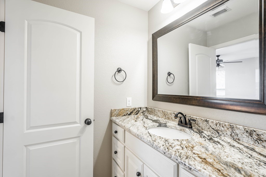 5326 Bella Place, Midland, Texas image 28