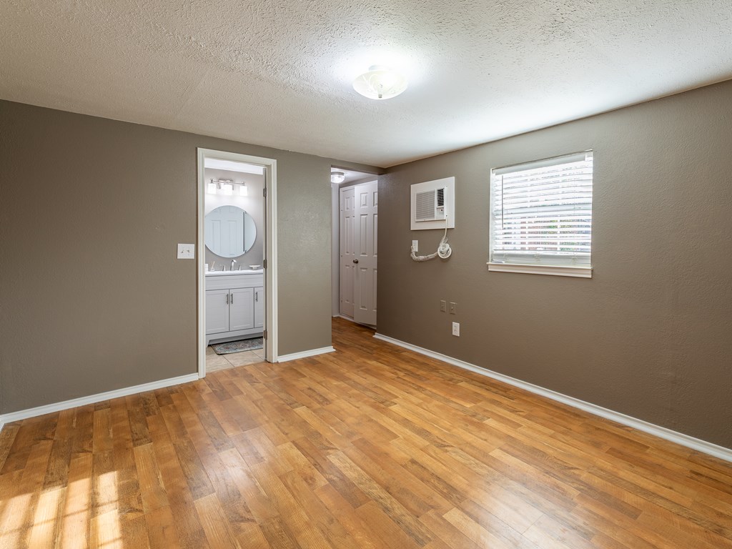 710 W Kansas Ave, Midland, Texas image 19
